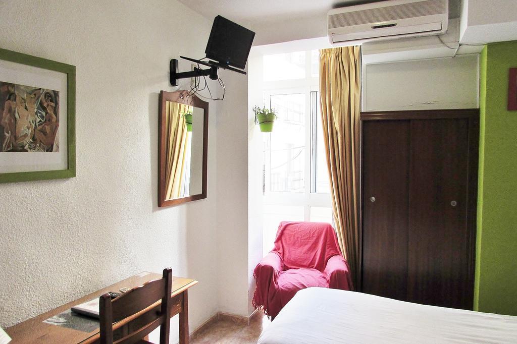 غرناطة Hostal Nuevas Naciones المظهر الخارجي الصورة